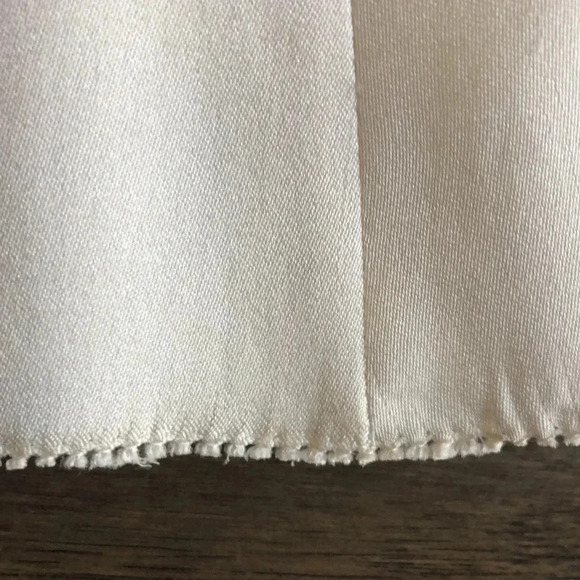 Tory Burch silk ivory cream top Sz 10 freshly dry cleaned - Picture 9 of 11
